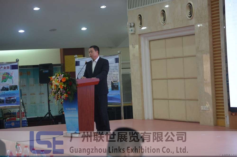 邱建卫专家演讲《机器人将改变中国》